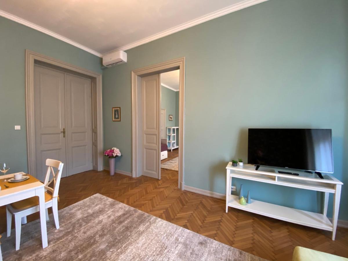 City Stay Timişoara Buitenkant foto